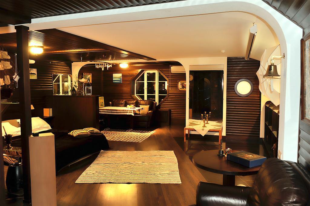 The Sky Loft Apartment Kyiv Exterior photo